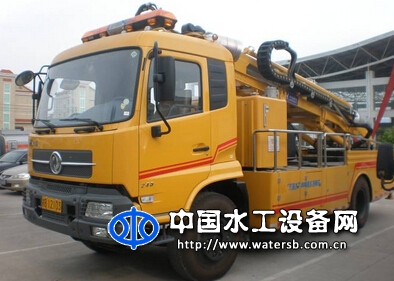 垂直入井作业排水车（第一代）----“龙吸水1500”